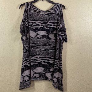 2 for $25 ITEM 💥--Shannon Ford Knit Top Animal Print Gray Black 3X